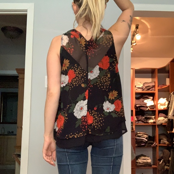 Floral Tunic - Picture 3 of 4